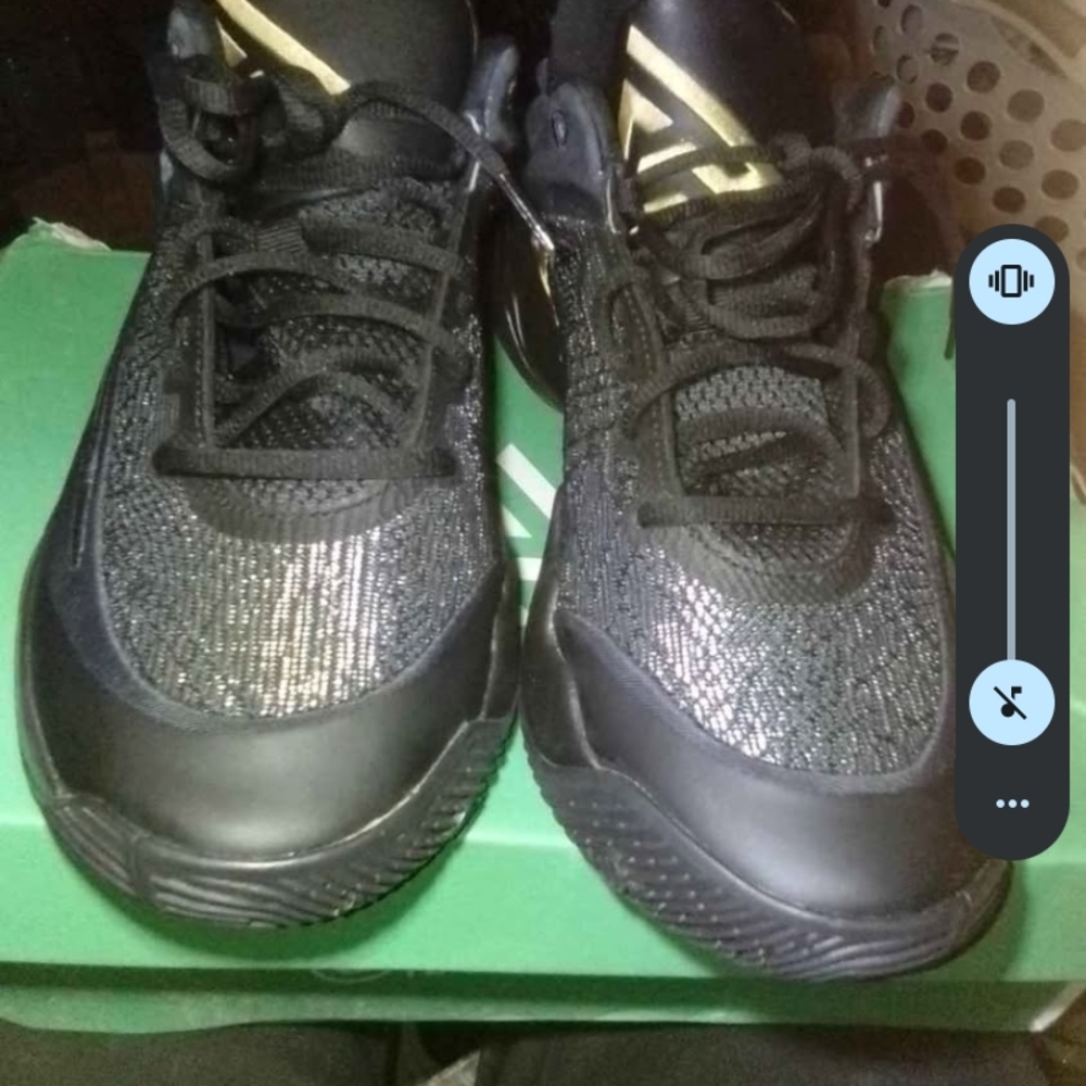 Nike Black and Gold Sneakers - Picture 4 of 5